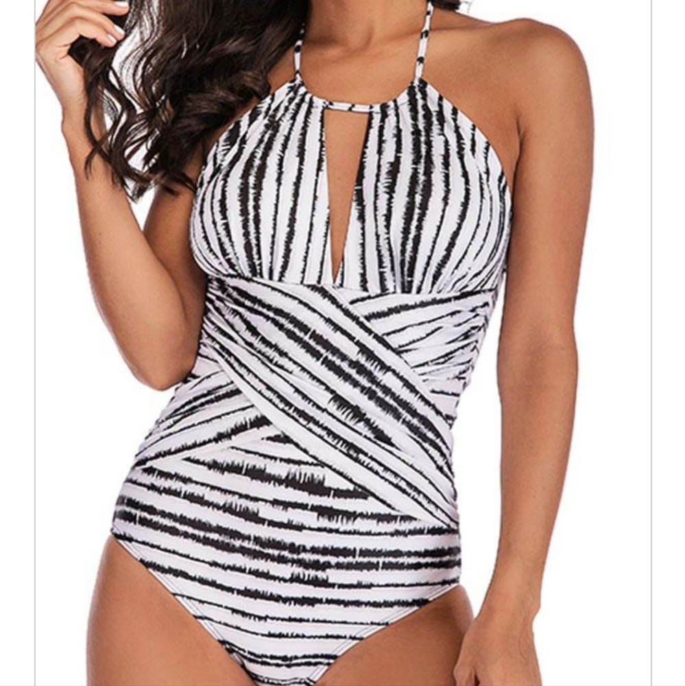 Beachsissi black and white one piece bathing suit